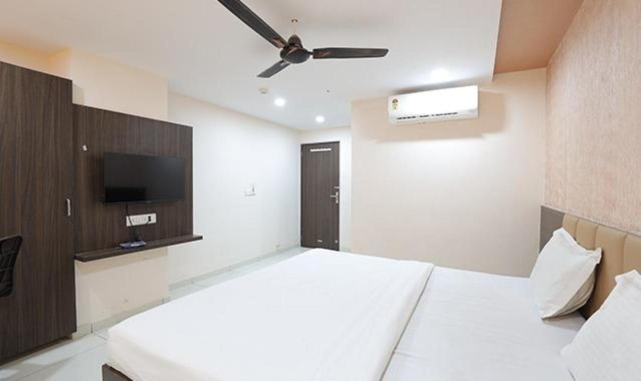 Fabhotel The Heaven Ahmedabad Extérieur photo