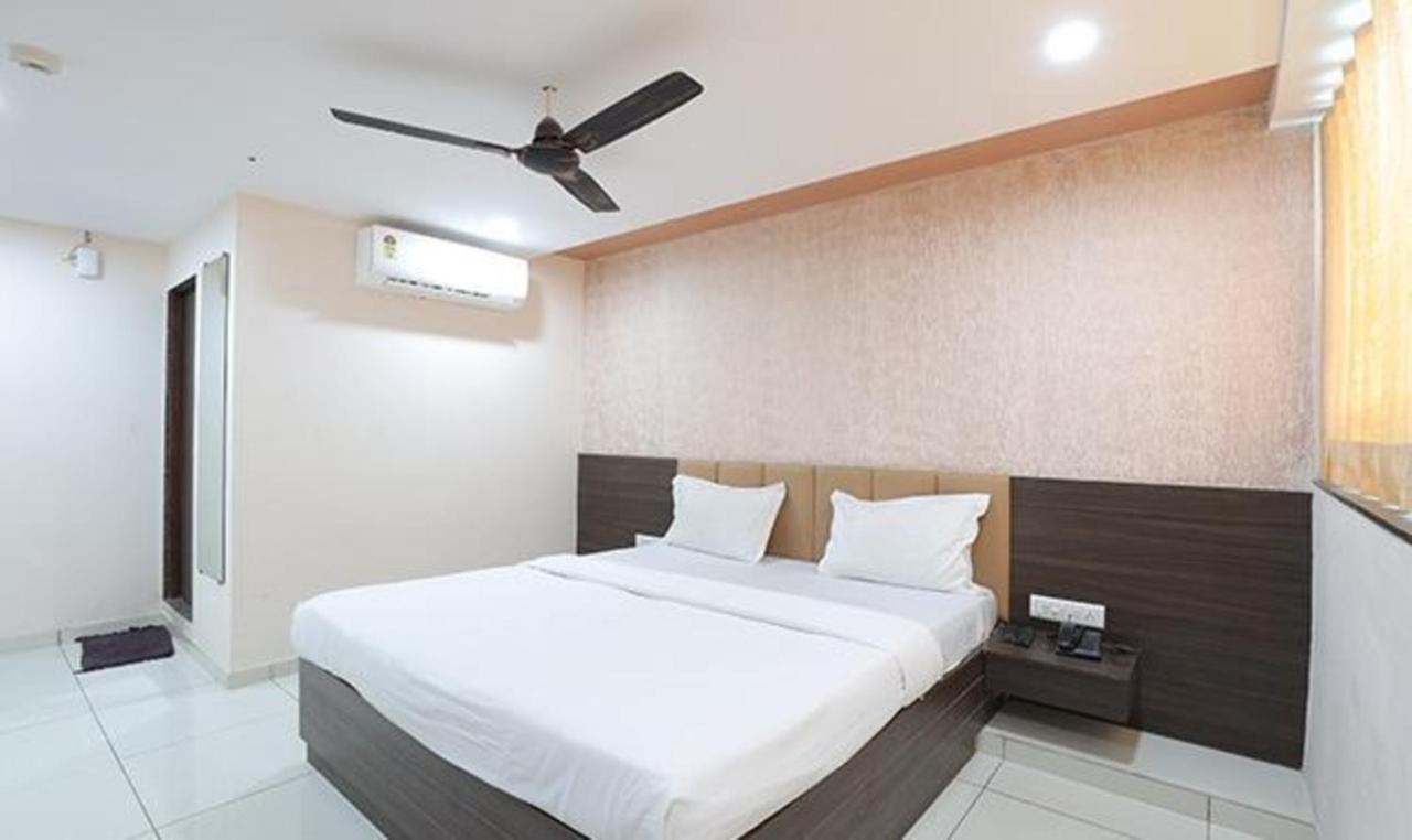 Fabhotel The Heaven Ahmedabad Extérieur photo