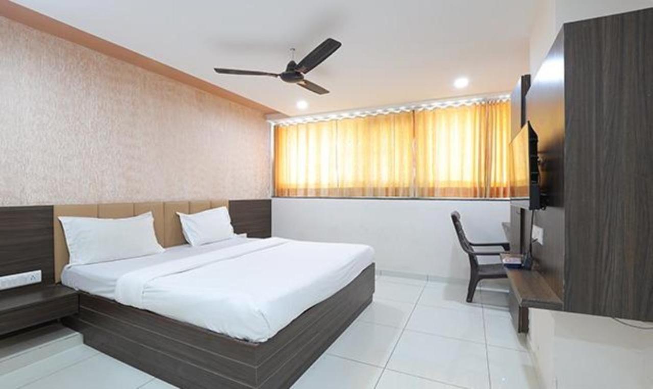 Fabhotel The Heaven Ahmedabad Extérieur photo