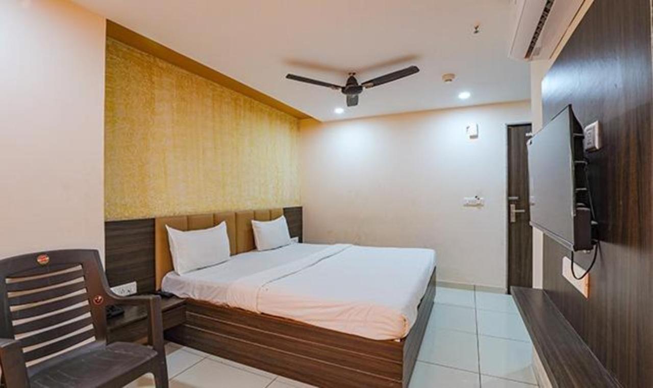 Fabhotel The Heaven Ahmedabad Extérieur photo