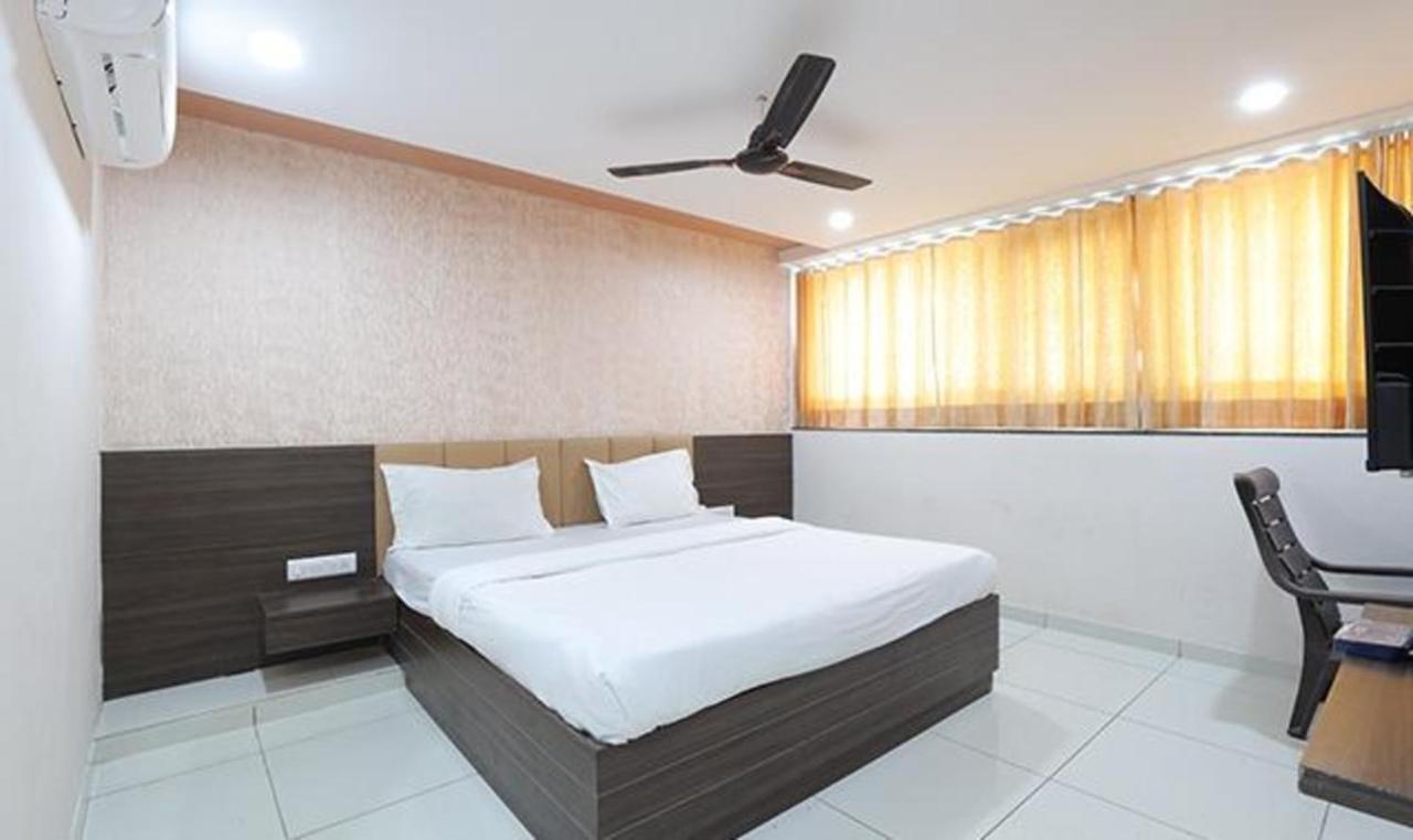 Fabhotel The Heaven Ahmedabad Extérieur photo