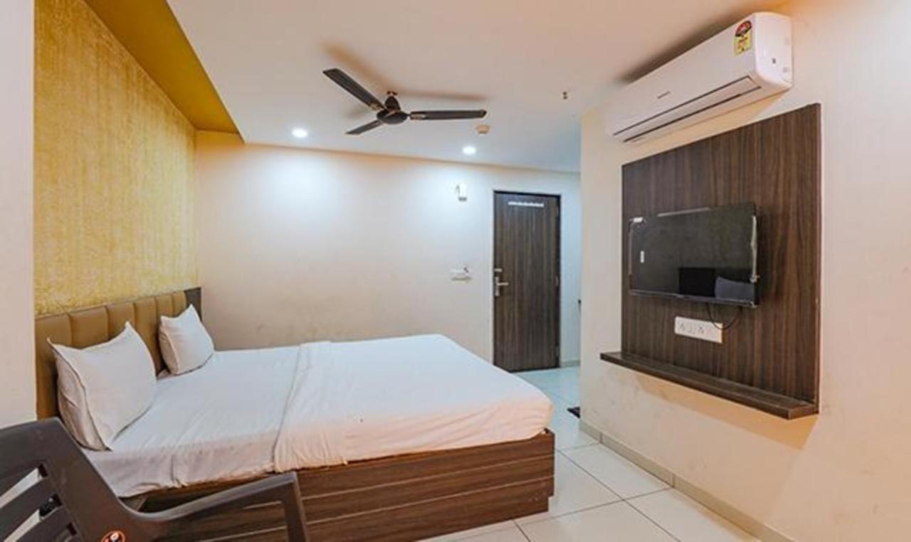 Fabhotel The Heaven Ahmedabad Extérieur photo